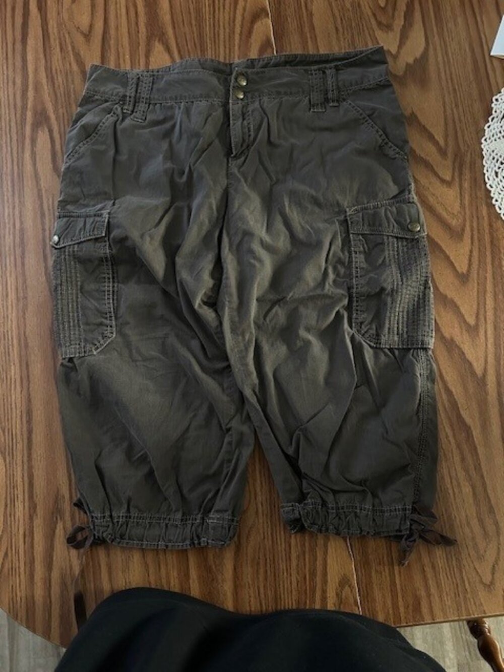 DKNY Brown Capris